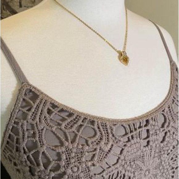 Women’s Dress - Picture 3 of 4